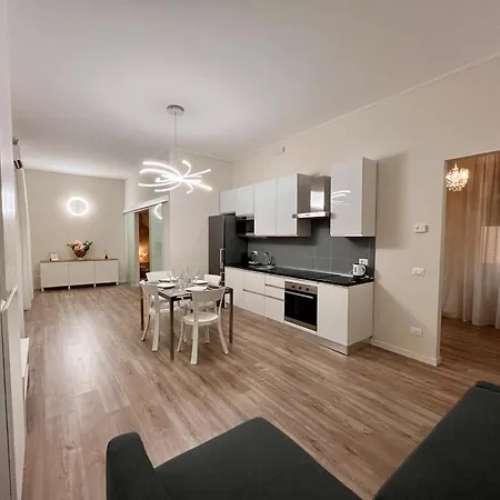 Appartement A 2 Passi Da Giulietta A